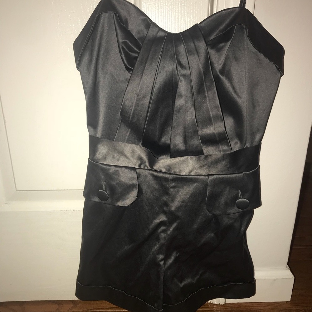 Super cute gray Guess romper.. size XS